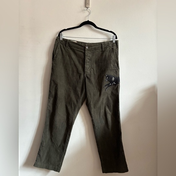Gucci corduroy pants size 34 waist. So super cool. Love these. Men’s.